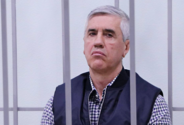 «Пока хозяина не будет – так и будет бардак в крае»: Анатолий Быков написал письмо из колонии в Карелии