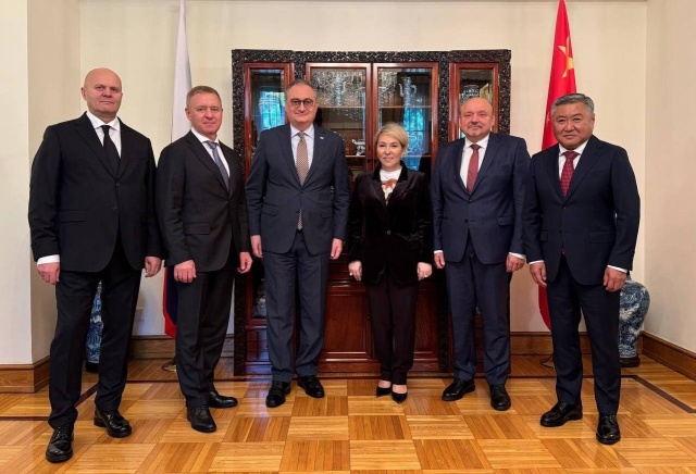 Командировка мэра Логинова в Китай обошлась бюджету Красноярска в 500 тысяч рублей