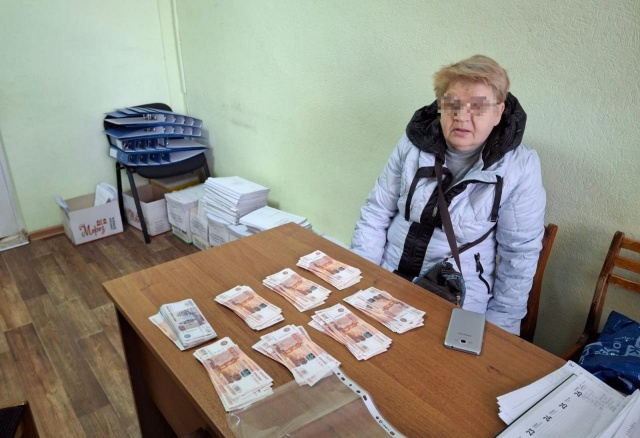 «Починил» ноутбук по цене машины: пенсионерка из Сосновоборска отдала 865 тысяч рублей мошеннику 