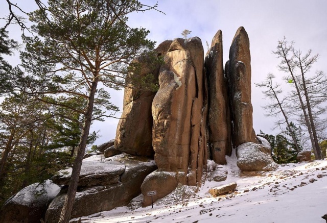 «Базовый элемент красноярца, который любит активность, – это прийти и залезть на скалы». Часть красноярских Столбов закрыли для туристов. Почему?