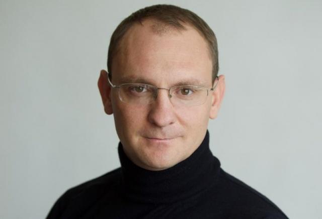 Бывшего замминистра спорта края Романа Сотникова будут судить за экономию на детском празднике