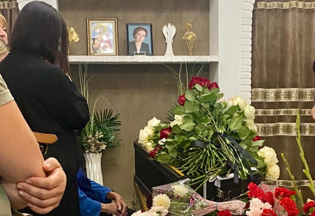 «Все люди для нее были хорошие»: воспоминания коллег и горожан о журналисте ТВК Наталье Кечиной