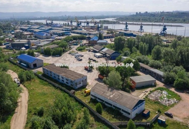 Промбазу с вертолетной площадкой компании Романа Гольдмана продают на правобережье Красноярска