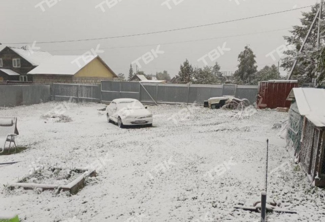 «А через 3 дня уже лето»: снег выпал в конце мая в Красноярском крае