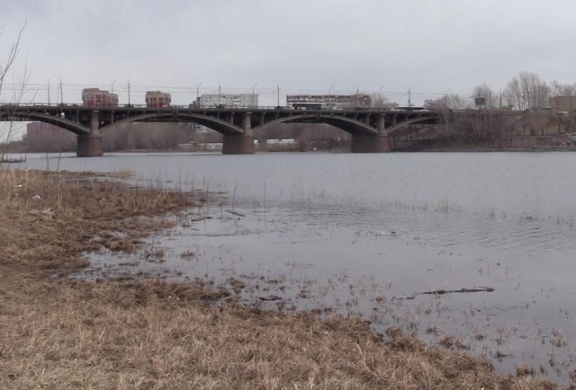 Уровень воды резко поднялся в Енисее