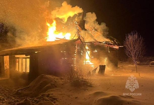Мужчина погиб при пожаре в частном доме в Козульском районе