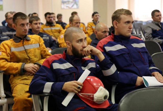 Лекции, экскурсии и беседы: как на БоАЗ адаптируют новых сотрудников