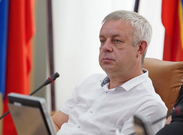 «Второй раз наступаем на одни и те же грабли»: что известно о возможном будущем мэре Красноярска Романе Одинцове?