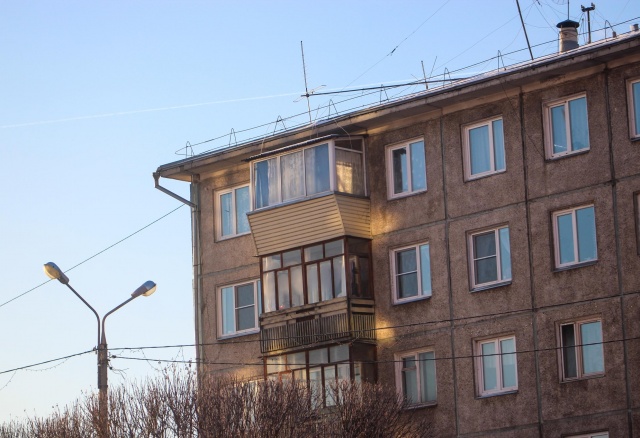 Пятилетний мальчик выпал из окна в Дивногорске и выжил