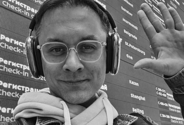 Пресс-секретарь певца SHAMAN Антон Коробков-Землянский умер в Москве: он родился в Красноярском крае Пресс-секретарь певца SHAMAN Антон Коробков-Землянский умер в Москве: он родился в Красноярском крае