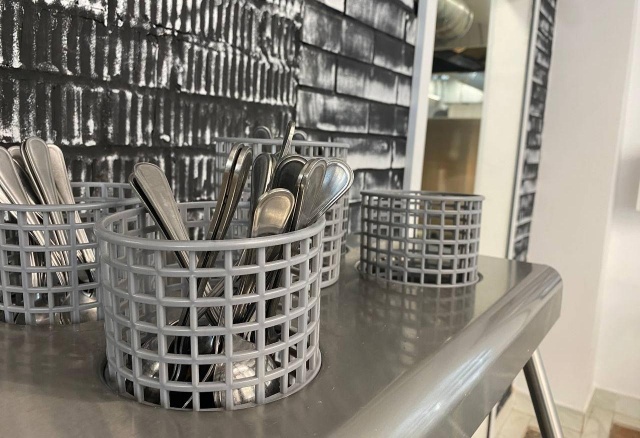 Красноярский поставщик сорвал питание почти в 30 школах Иркутска