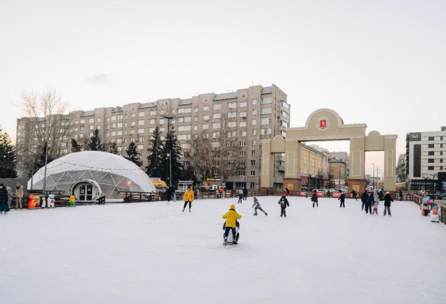 Стало известно, когда откроют каток на Стрелке в Красноярске