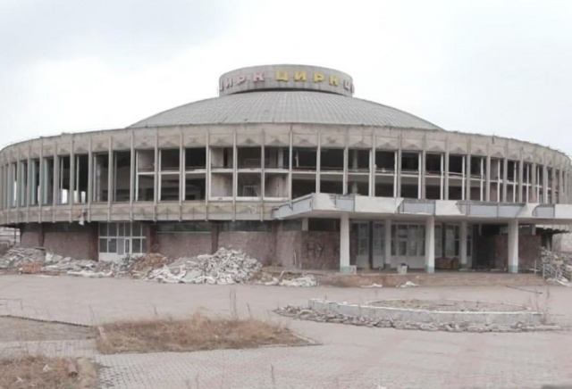 На ремонт красноярского цирка выделят еще 3 млрд рублей