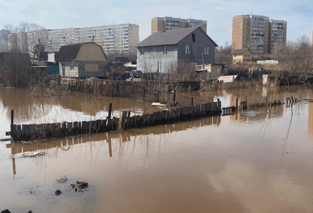 «К неблагоприятным повышениям уровня воды таяния не приведут»: может ли Красноярский край затопить как Орск
