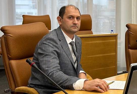 Стало известно, кто занял место Романа Крастелева в красноярском Горсовете