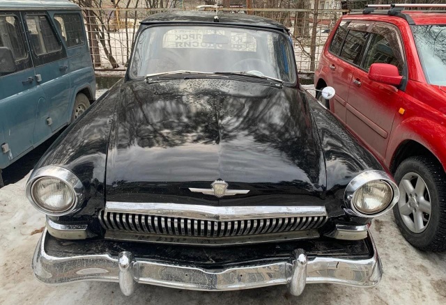 У жителя Сосновоборска угнали ретро-«Волгу», на которой он собирался доехать до Феодосии У жителя Сосновоборска угнали ретро-«Волгу», на которой он собирался доехать до Феодосии