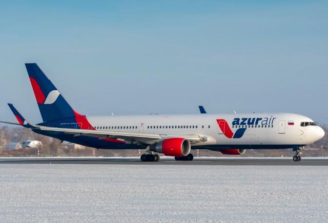 Отказ двигателей и проблема с шасси: сертификат Azur Air ограничили из-за системных нарушений