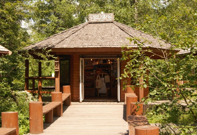 Кафе и магазины закрылись на красноярских Столбах