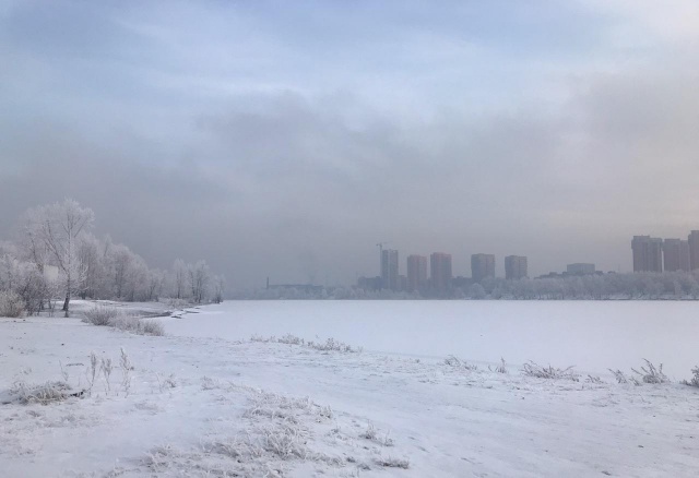 Красноярский 2 недели. Чёрное небо в Красноярске летом. Красноярск зимой черное небо. НМУ В Красноярске летом. Воздух в Красноярске сейчас.