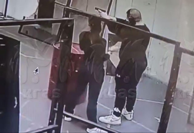 Красноярец совершил самоубийство в тире после расставания с девушкой