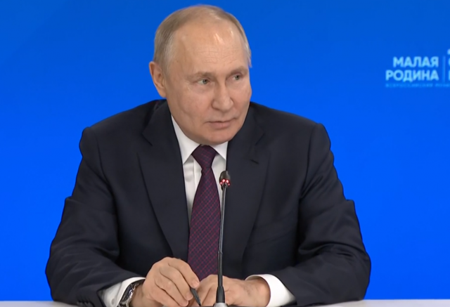 Владимир Путин рассказал, как заставил «РусГидро» переехать в Красноярск