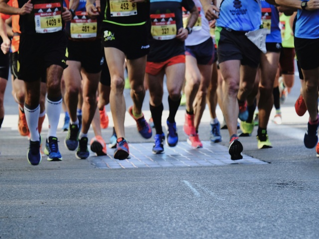 «Был в прекрасной форме»: мужчина умер во время марафона в Красноярске