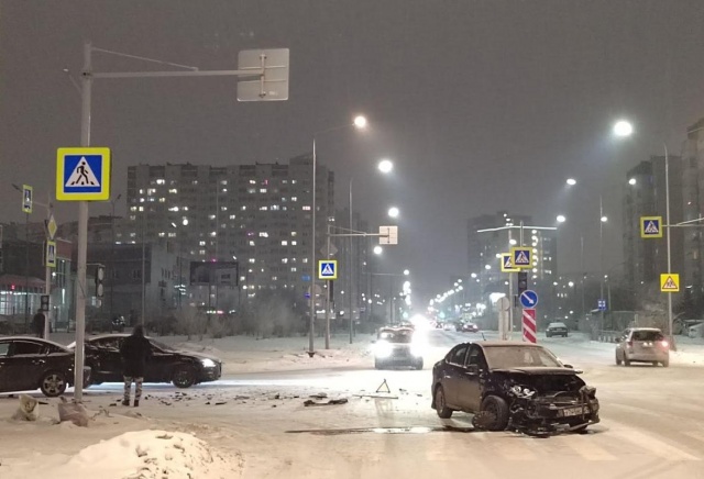 «Валяются бамперы от прошлых аварий»: что не так с новой дорогой в Зеленой Роще