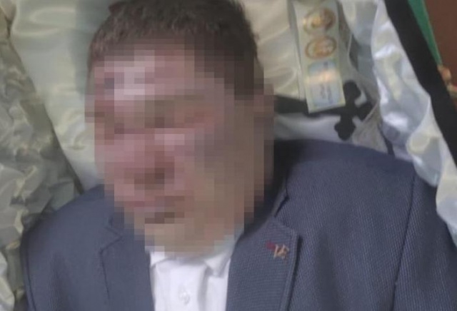 В Красноярском крае похоронили мужчину, тело которого 2 месяца хранилось в сарае