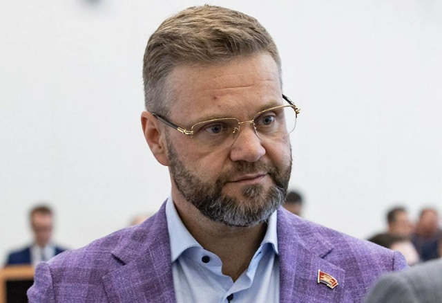 Сбежавший депутат Роман Гольдман может находиться в Мексике по поддельным документам