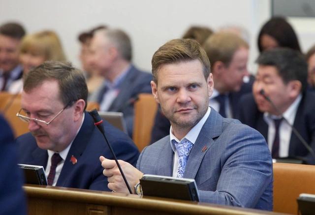 Имущество компании экс-депутата Романа Гольдмана продали за 50,2 млн рублей