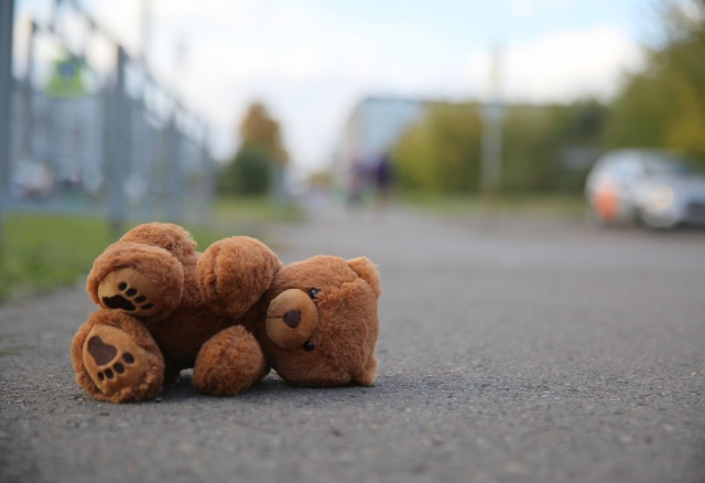 В Красноярске 6-месячная девочка умерла после падения на пол