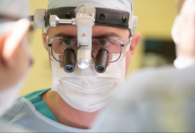 Красноярские врачи прооперировали двойняшек с одинаковым пороком сердца