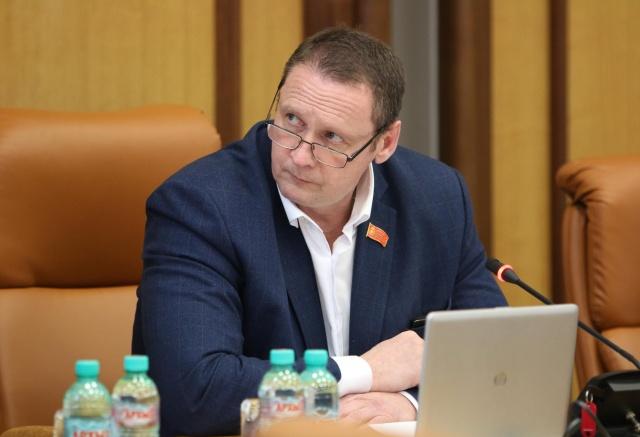 Красноярский депутат Дюков извинился за свои слова об «алкоголиках, бичах и зэках» в рядах участников СВО