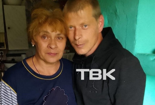 «Мне сказали сдать его в дурдом»: женщина приютила бездомного инвалида и пытается добиться жилья от государства