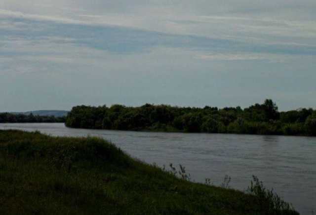 Лодка с рыбаками перевернулась в Канском районе: один мужчина утонул