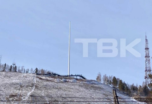 Красноярский флагшток стоит без триколора с конца марта