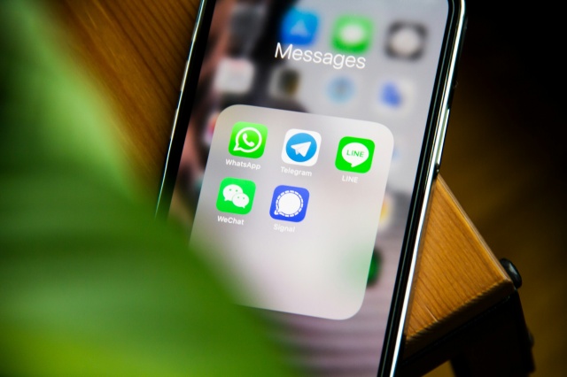 В работе Telegram и WhatsApp* в России произошел массовый сбой