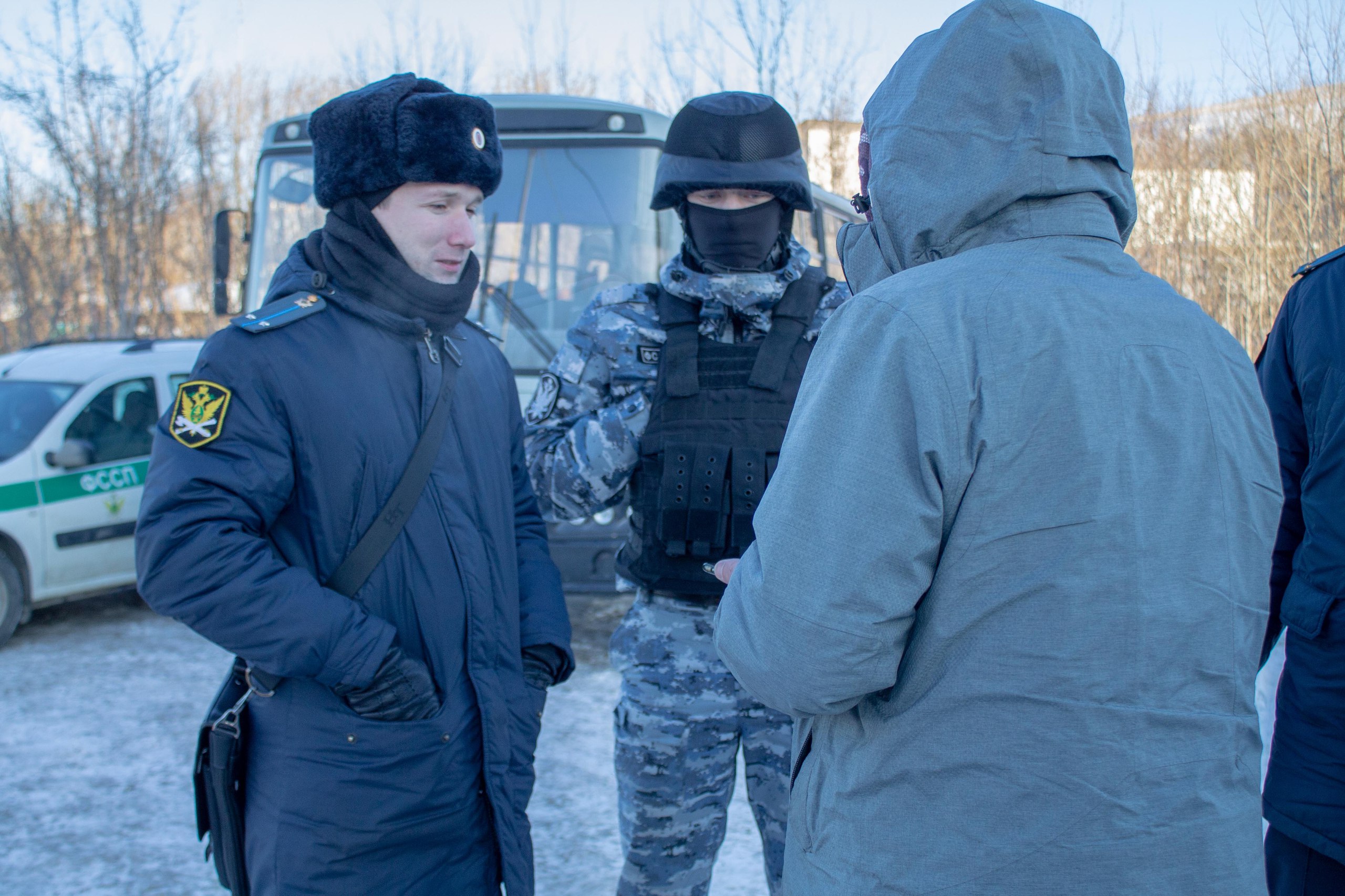 Красноярские приставы начали блокировать колеса машин должников