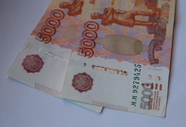 До 100 тысяч рублей выросла средняя зарплата в Красноярском крае