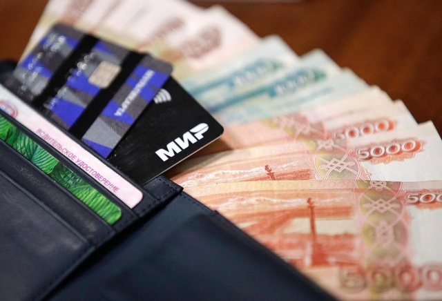 Банки будут возвращать россиянам переведенные мошенникам деньги