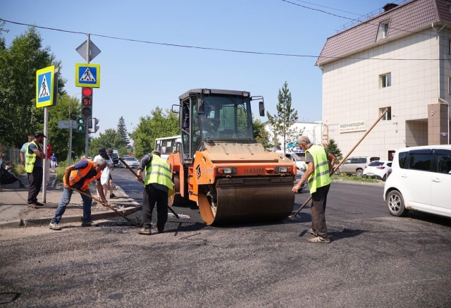 Какие дороги отремонтируют в Красноярске в 2026 году: публикуем список