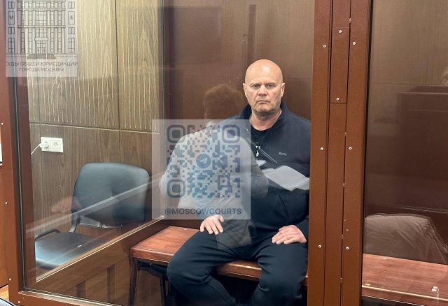 Суд оставил в СИЗО мэра Красноярска Владислава Логинова по делу о взятке