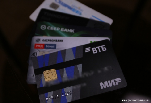 Переводила украденные деньги на определенные реквизиты: школьнице из Назарова грозит уголовный срок из-за помощи мошенникам