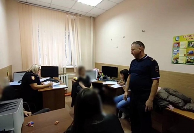 14-летние девочки избили сверстницу в Ачинске: девочка в больнице