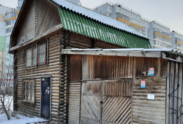 Заброшенный домик на территории бывшего Казачьего рынка оказался часовней