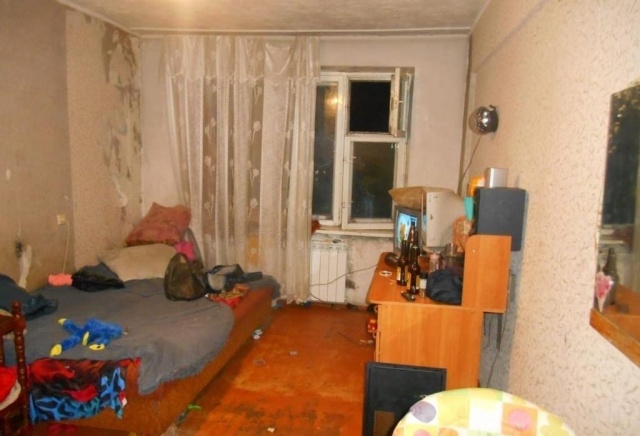 Пьяный минусинец высунул годовалую дочь из окна 5 этажа, чтобы помириться с сожительницей