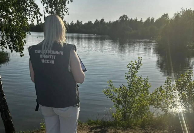 Подросток утонул на озере Бархатово в Красноярском крае