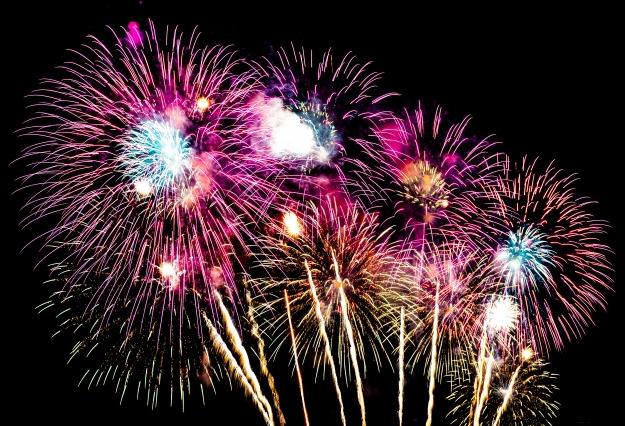 Праздничный фейерверк запустят 1 мая в Красноярске