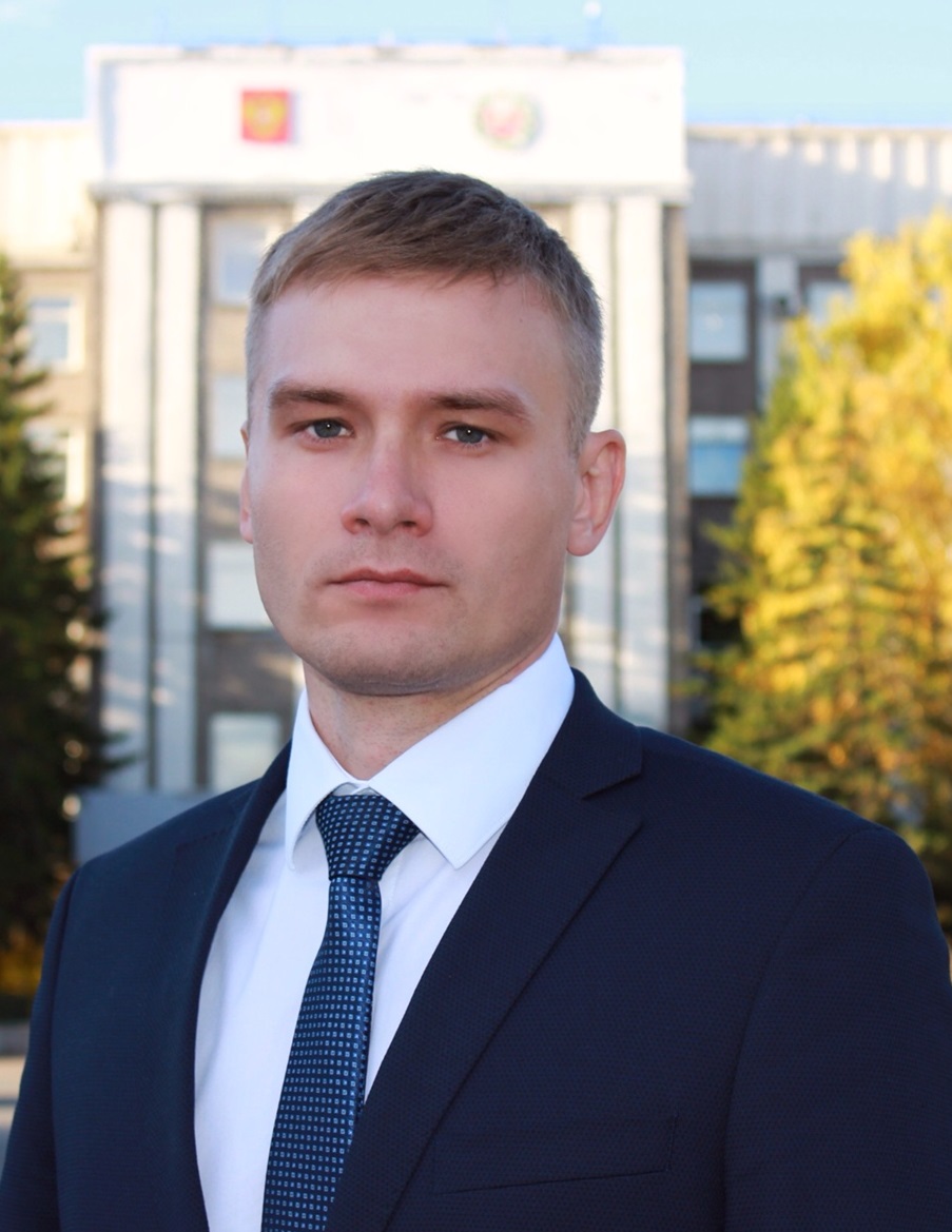 Коновалов VS Сокол: как проходит предвыборная гонка в Хакасии