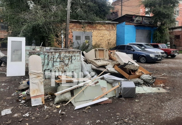 Красноярцам предложили выбрать самый грязный район города